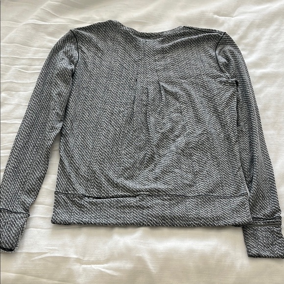 Lululemon Athletica Gray Long Sleeve Athletic Top - Picture 7 of 12